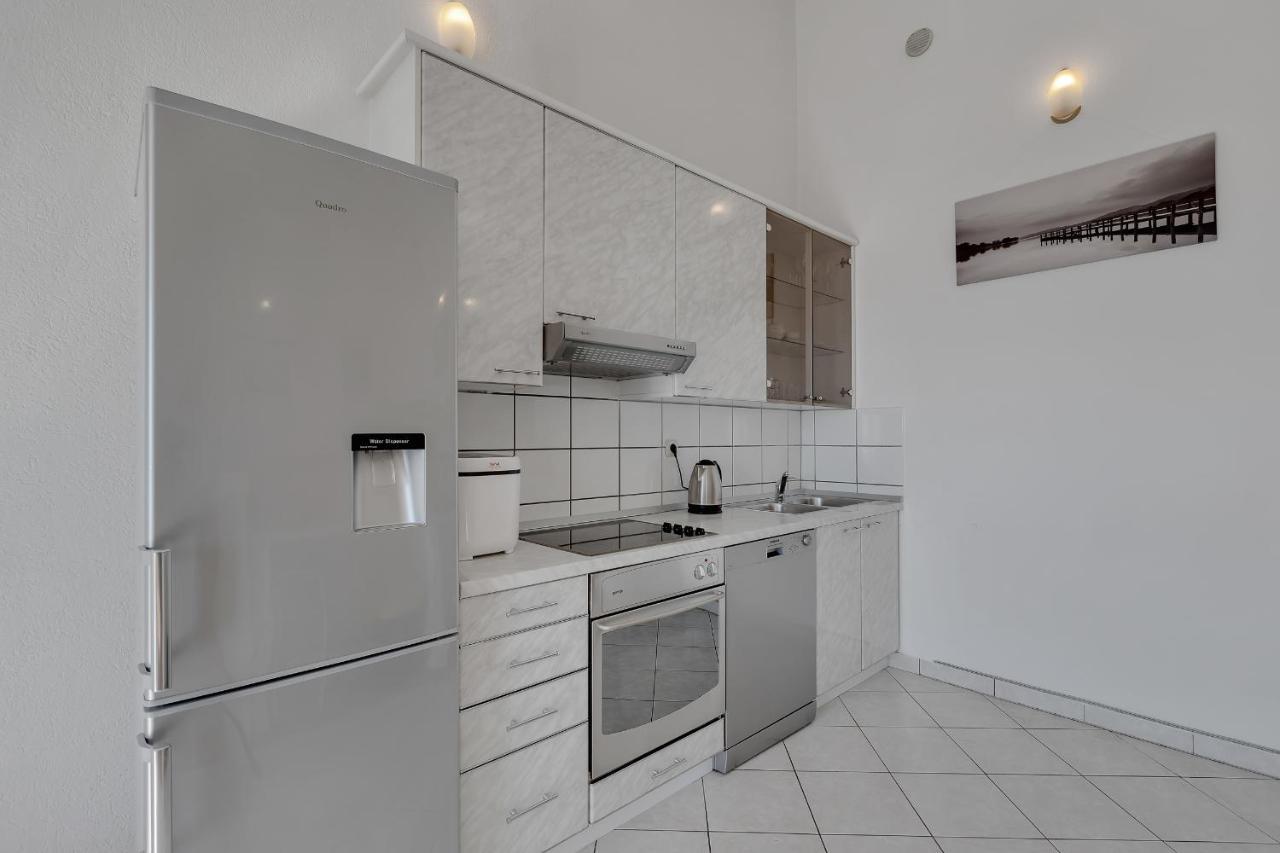 Apartman Sara Baška Voda Extérieur photo