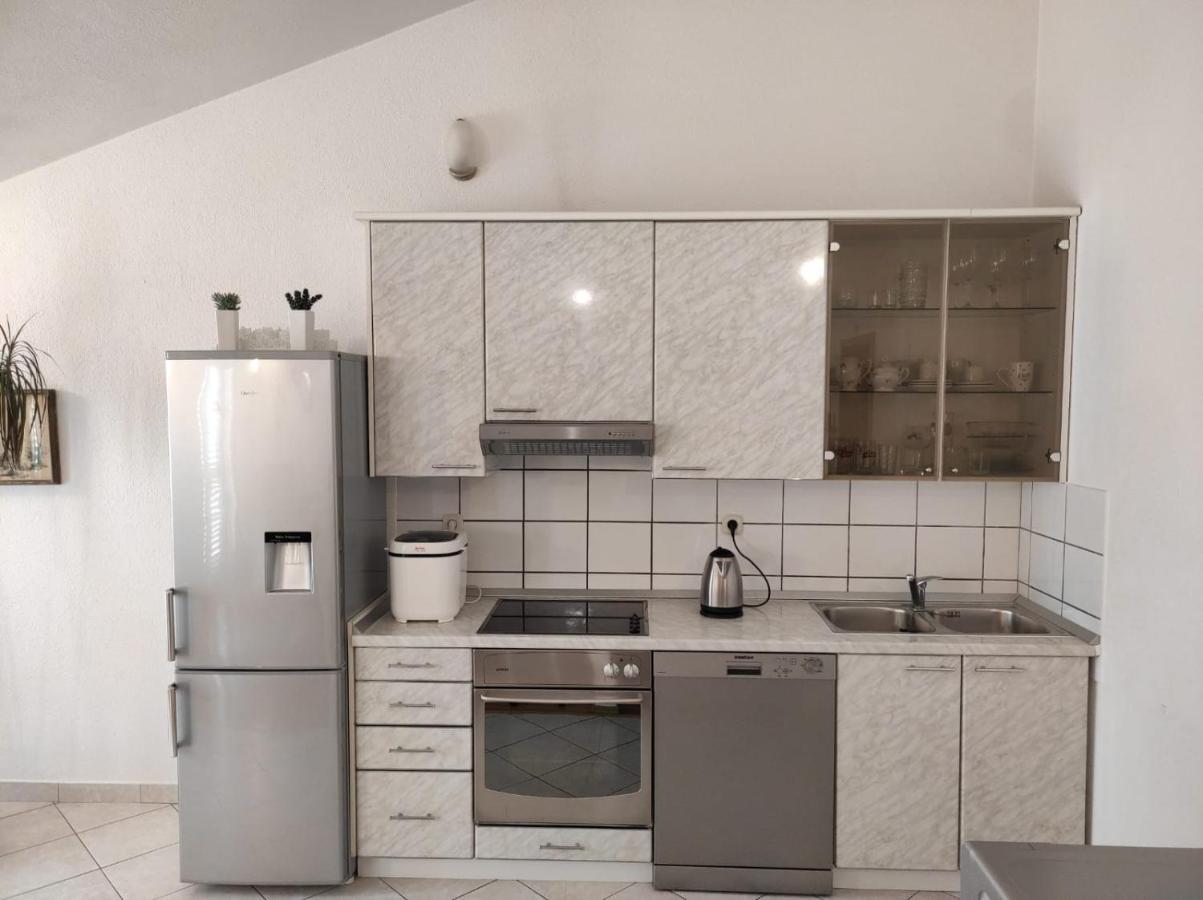 Apartman Sara Baška Voda Extérieur photo